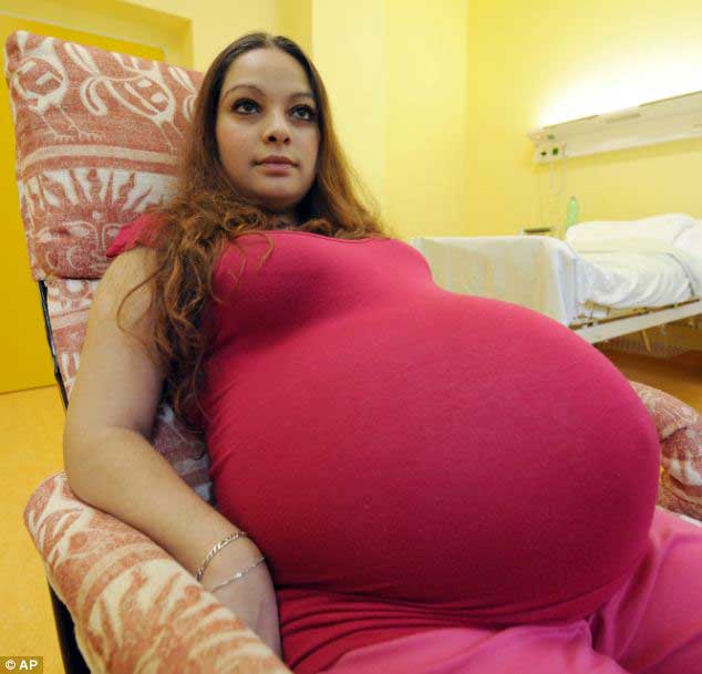 Huge Pregnant Woman 40