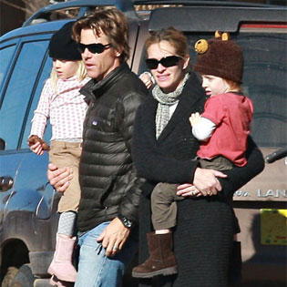 Daniel Moder and Julia Roberts with Twins