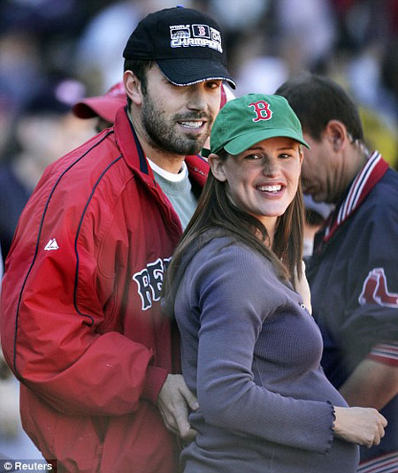 Pregnant Jennifer Garner with Husband Ben Affleck