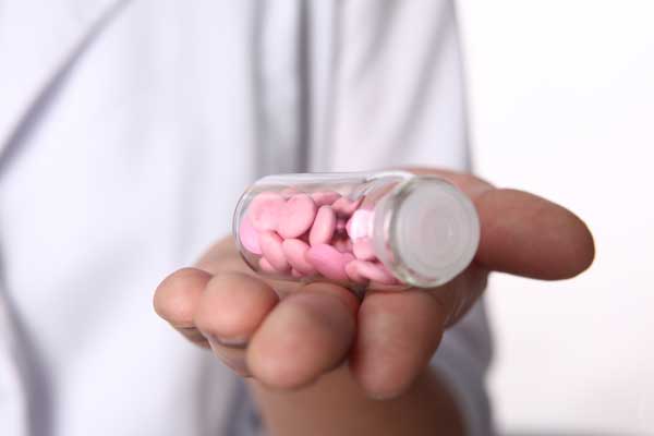 pills-treatment-medication-hand-doctor-hospital