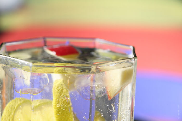 beverage-drink-700-food-nutrtion-alcohol-water-lemon