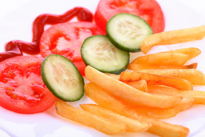 700-eat-food-GP-veggies-vegetables-paprika-potato-chips-mcdonalds-cucumber